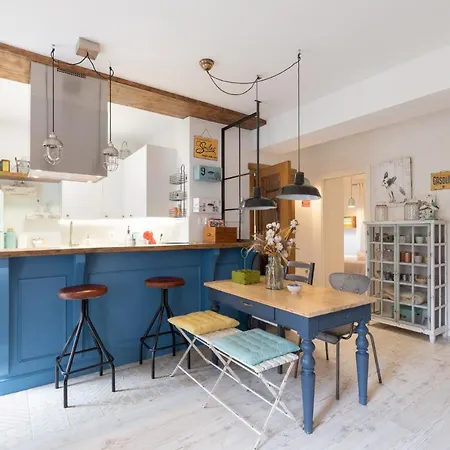 Astoria - Baskeyrentals شقة *