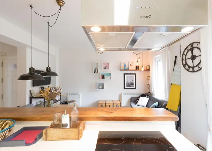 Astoria - Baskeyrentals Apartment *