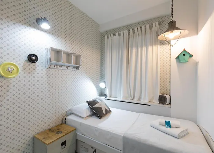 Astoria - Baskeyrentals Apartment